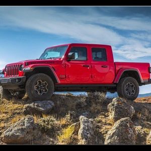 Meet your Posher, Carlos daniel